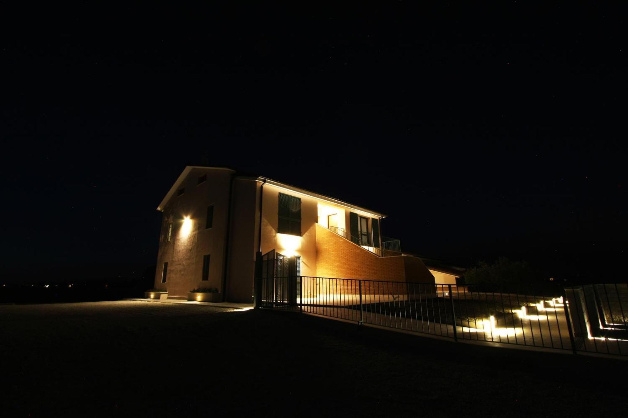 La Collina Del Girasole Villa Montecastrilli Exterior photo