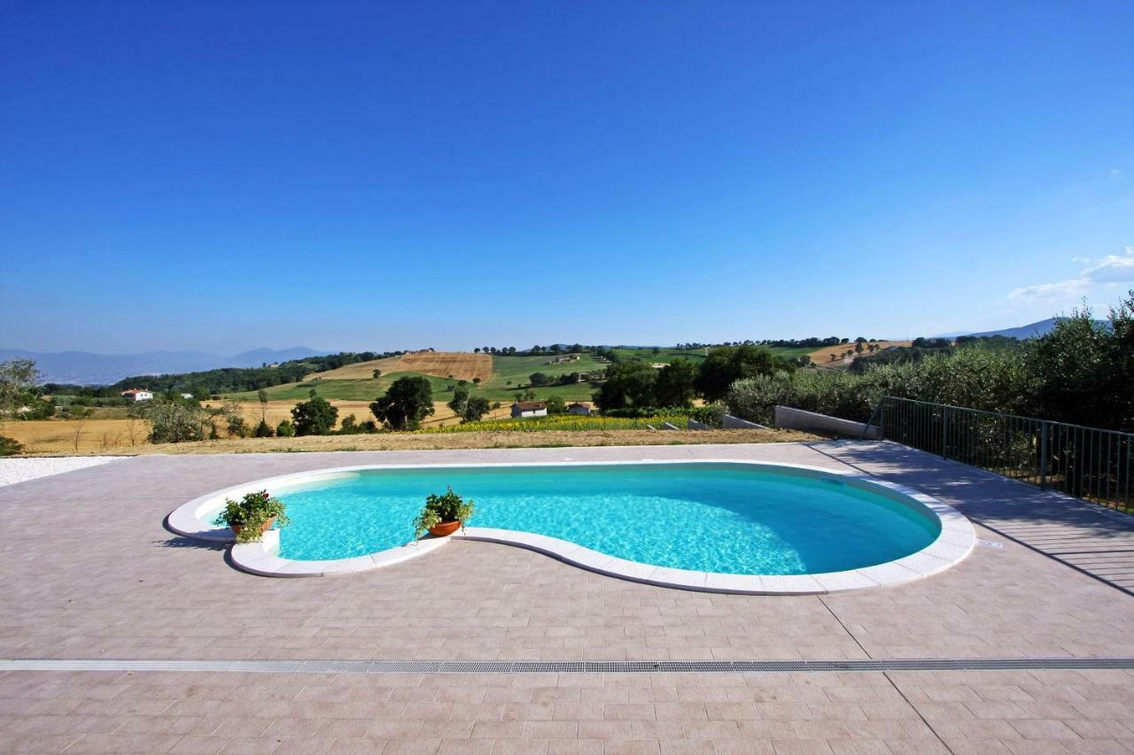 La Collina Del Girasole Villa Montecastrilli Exterior photo