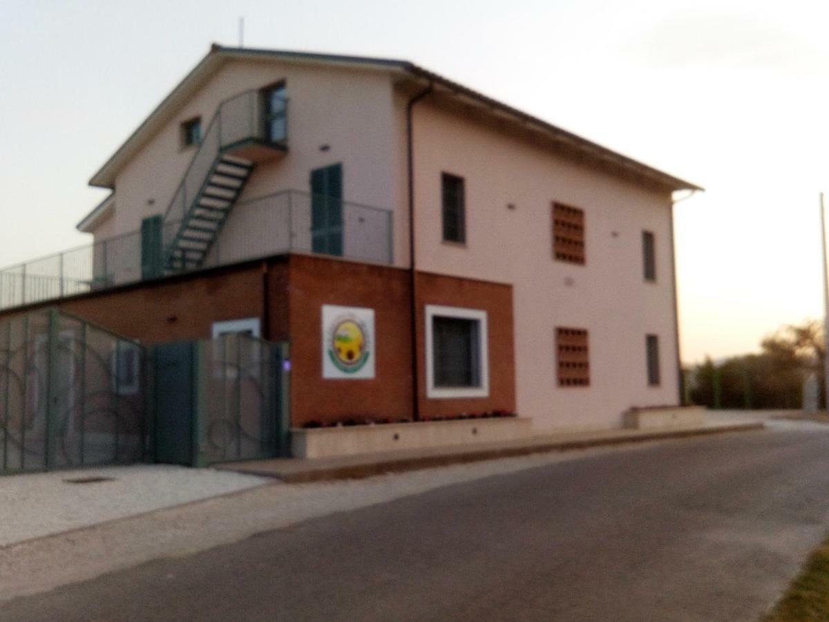 La Collina Del Girasole Villa Montecastrilli Exterior photo